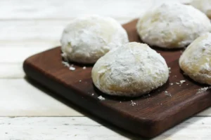 Plate of Mexican Wedding Cookies