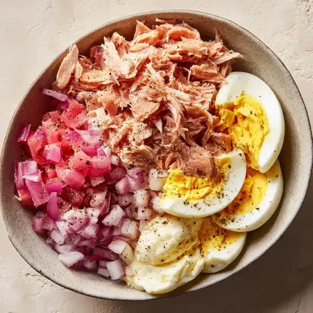 High-Protein Tuna Power Bowl: A Clean-Eating Recipe for Strength and Energy